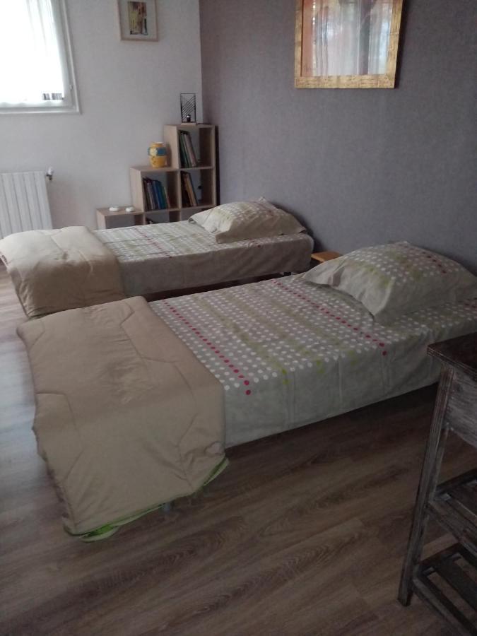 Les Volets Bleus Appartement Contes  Buitenkant foto