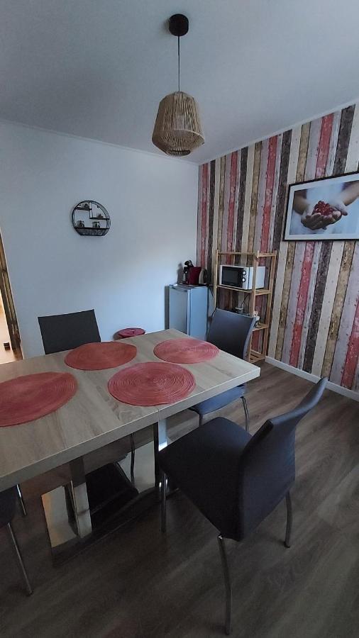 Les Volets Bleus Appartement Contes  Buitenkant foto